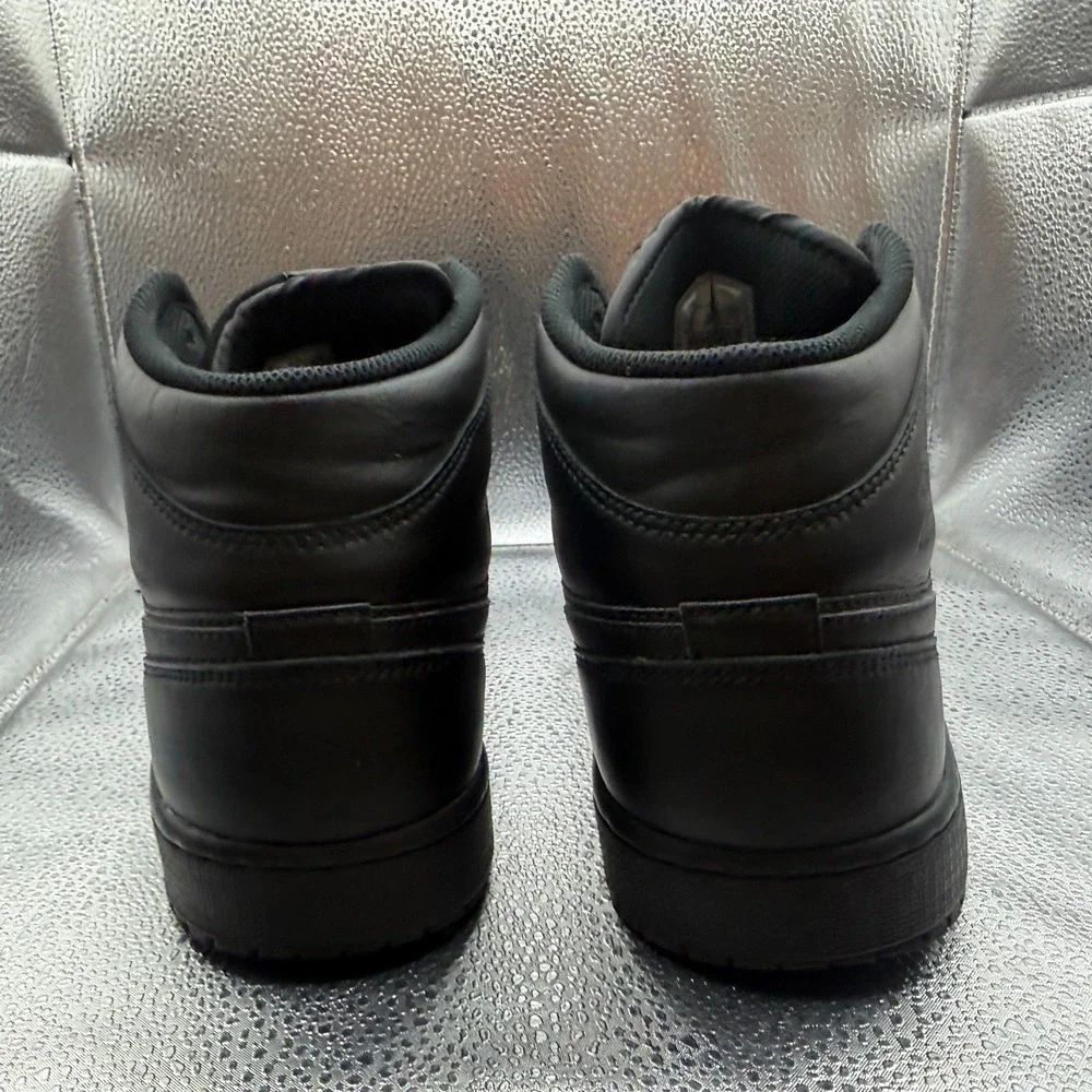 Size 10 Nike Air Jordan 1 Mid Triple Black Mens Athletic Shoes 554724-093